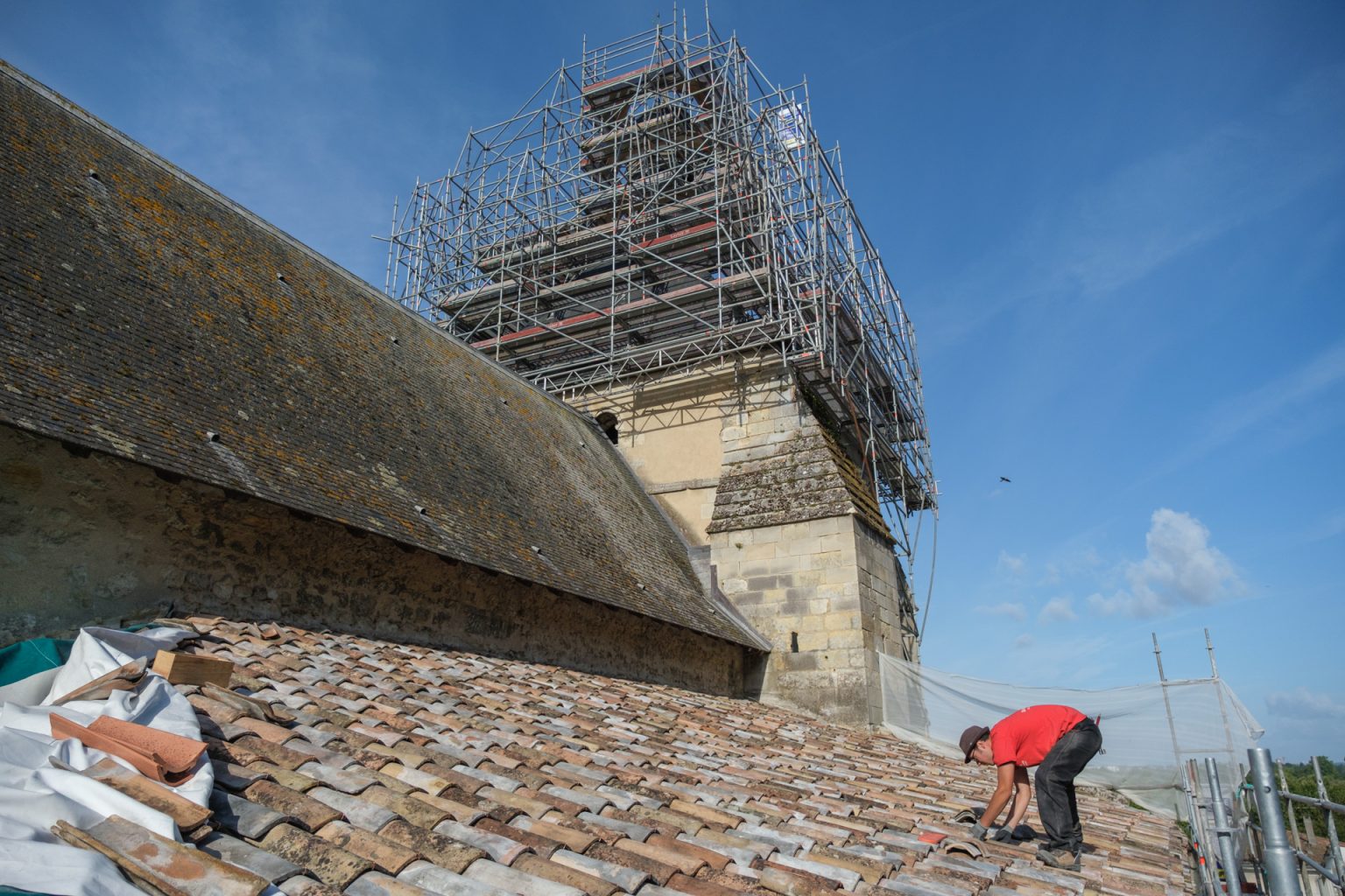 Chantier de rénovation de toiture de l'église de Lormont